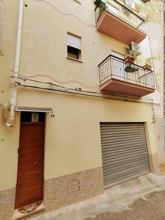 Il Girasole Del Centro Storico Villa Alcamo Eksteriør bilde